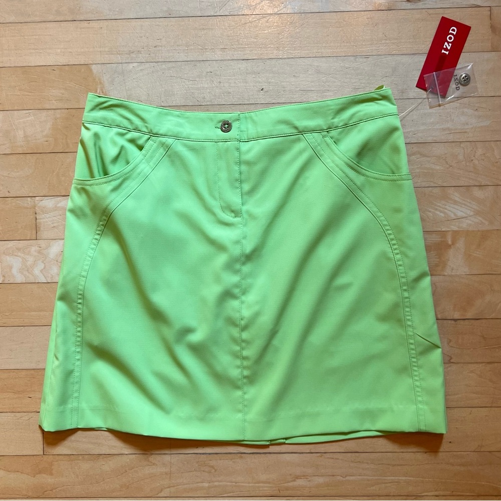 Izod Skirt - 4 Golf NWT